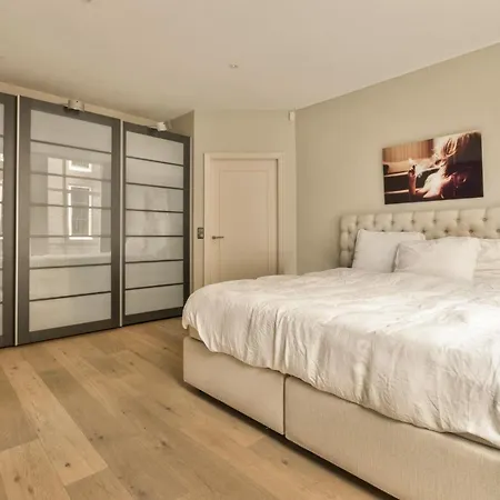 3 Cha Le Tour Apartment